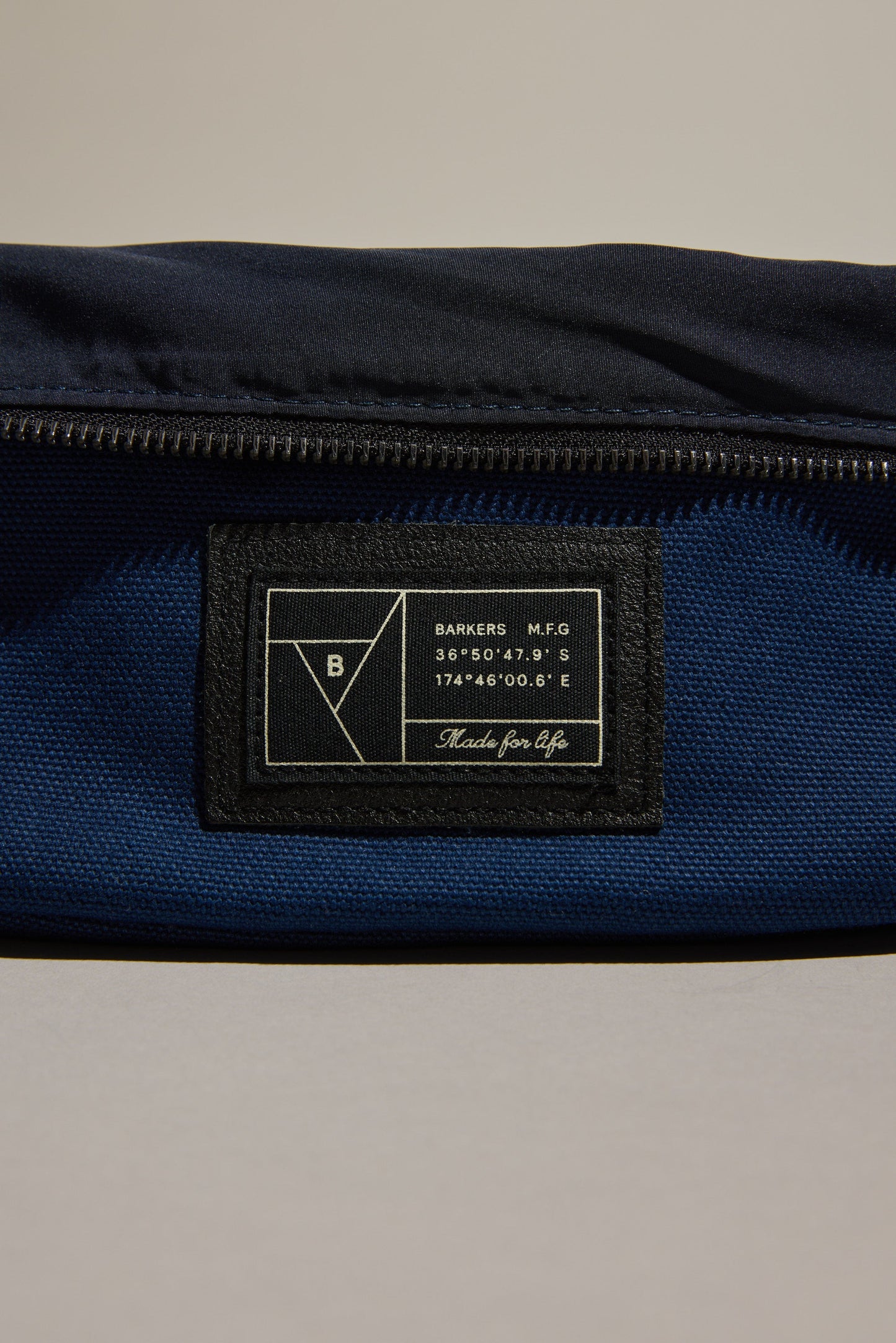 Barkers Canvas Toiletry Bag