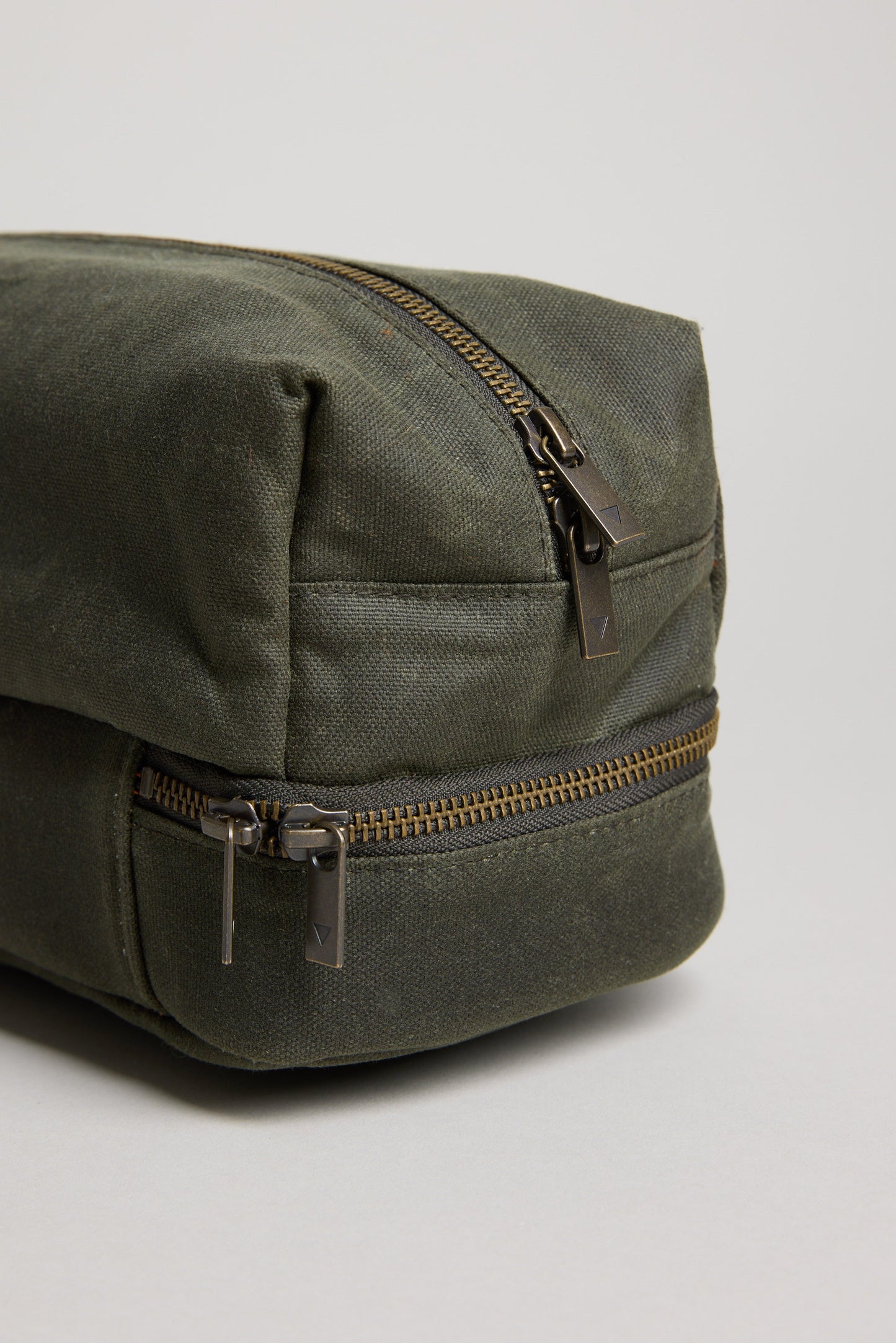 Benson Waxed Cotton Wash Bag