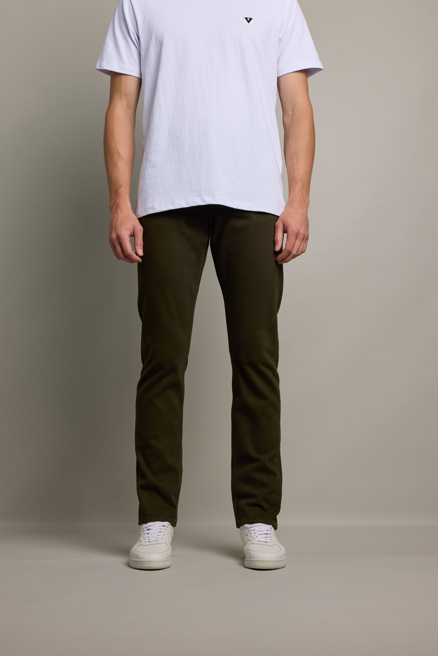 Nomad Taper Coloured Jean