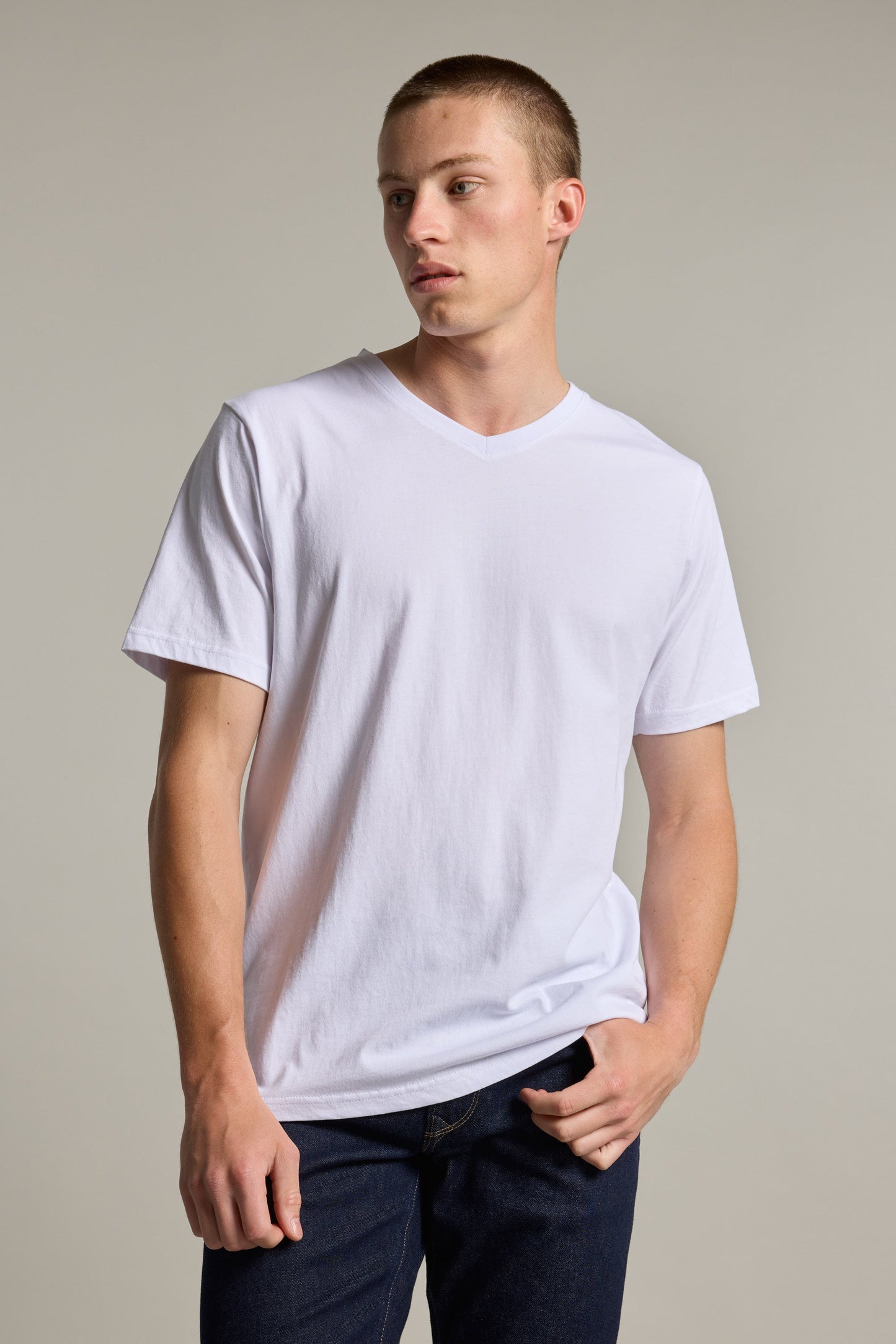 Essential V Neck Tee