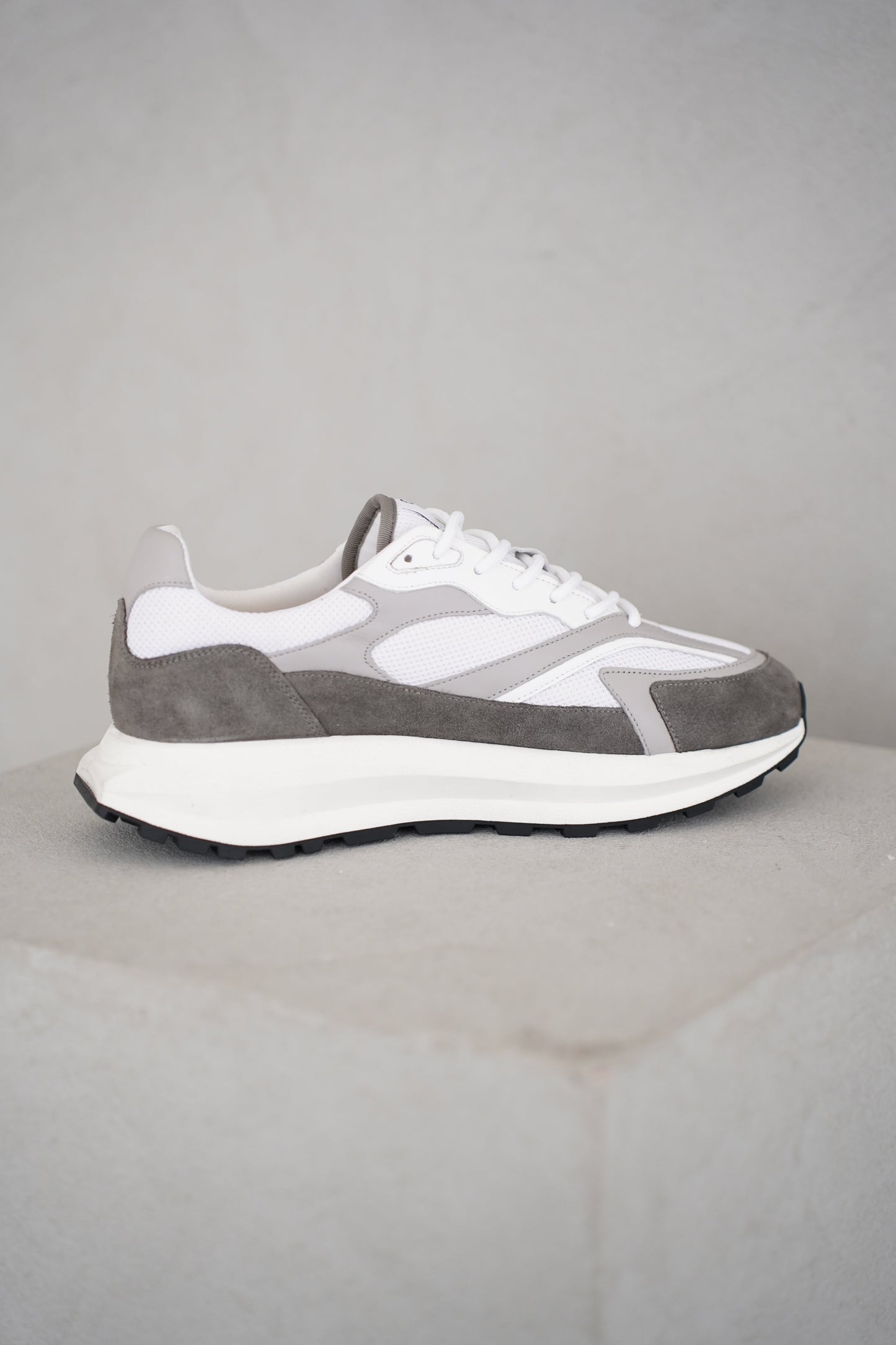 Capo Omni Trainer - Grey/White