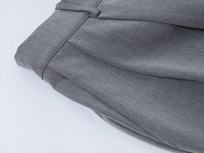 LOOSE FIT PLEATED 'GRAY' SHORTS