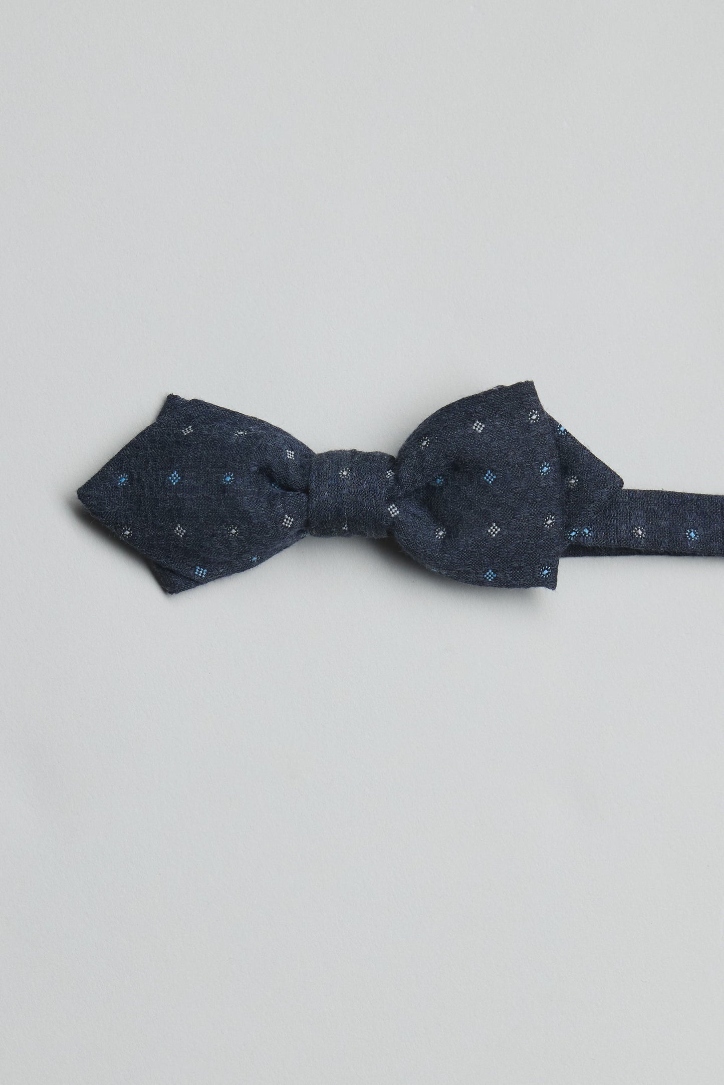 Parisian Ingram Pattern Bow Tie
